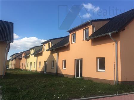 Obrázek projektuŘadové rodinné domy v obci Kosořice u Mladé Boleslavi